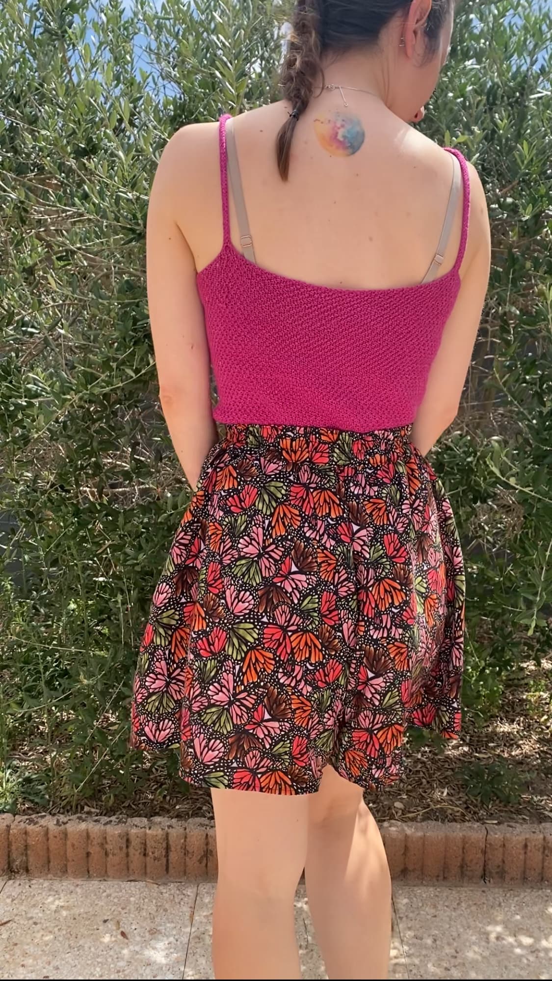 Short Budelli cousu par mes soins porté debout de dos